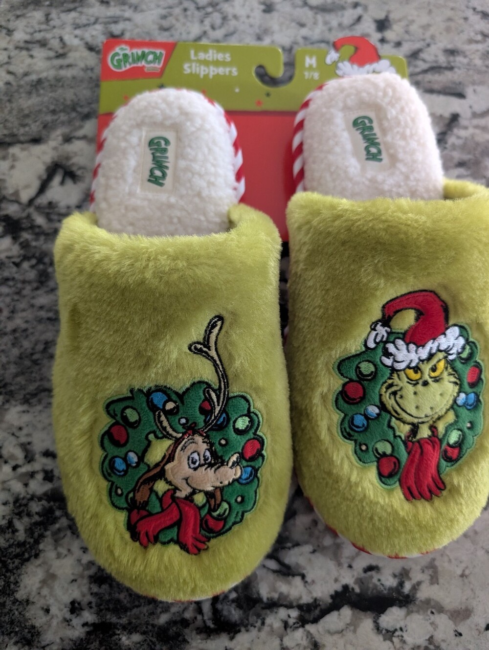 New The Grinch Holiday Slippers Women's Size M